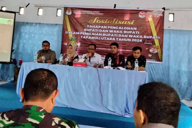 Komisioner KPU Taput saat sosialisasi tahapan pencalonan Bupati dan Wabup dalam pilkada serentak yang akan digelar 27 Nopember mendatang. (Realitasonline.id/ AS)