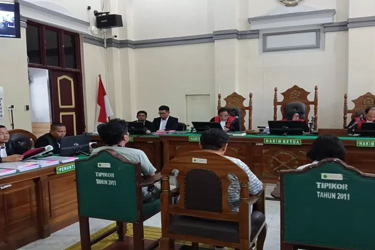Sidang putusan perkara Tipikor Pembangunan IPAL Domestik pada DLH Provsu di Kota Padangsidimpuan TA 2021, di Ruang Cakra IX Pengadilan Tipikor pada PN Medan  (Realitasonline.id/Dok)