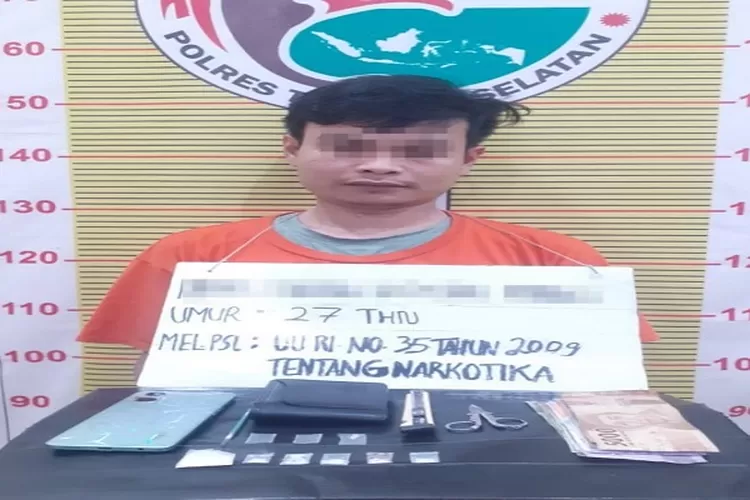 Pelaku penyalahgunaan narkotika yang diamankan Tim Sat Resnarkoba Polres Tapsel (, Realitasonline.id/Dok)