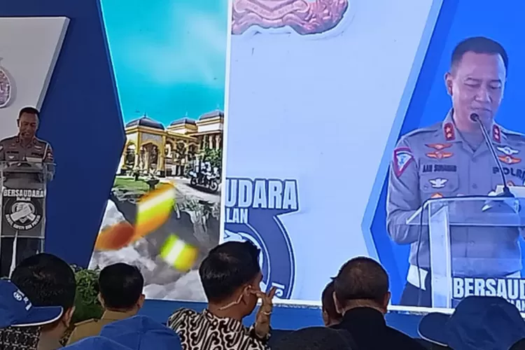 Kakorlantas Polri, Irjen Pol Aan Suhanan Polda Sumut memberi sambutan pada Gebyar Keselamatan 2024 di Lapangan Astaka Medan, Sabtu (3/8/2024).