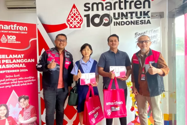 Smartfren Hadiah untuk Pelanggan Setia di Sumatera Utara Meriahkan Hari Pelanggan Nasional