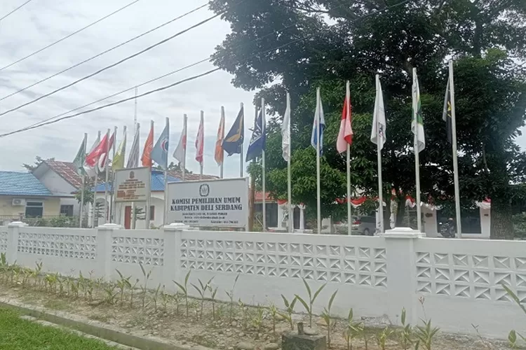 Kantor Komisi Pemilihan Umum (KPU) Kabupaten Deli Serdang (Realitasonline.id/zul)