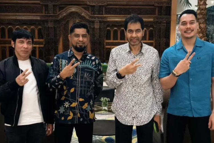 Dalam pernyataannya tersebut, ia menyebutkan banyak pengusaha nasional bersiap berinvestasi di Aceh, apabila Mualem - Dek Fadh menang dalam Pilkada Aceh.