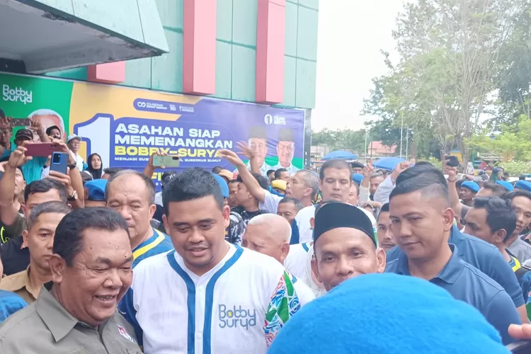 Cagubsu Bobby saat menghadiri pengukuhan tim pemenangan Bobby Surya di Kisaran  (Realitasonline.id/HS)