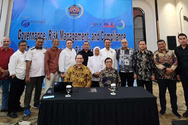 Selain ketua umum PWI Pusat, sejumlah pengurus PWI dalam pelatihan dan sertifikasi Governance, Risk, and Compliance Executive (GRCE)