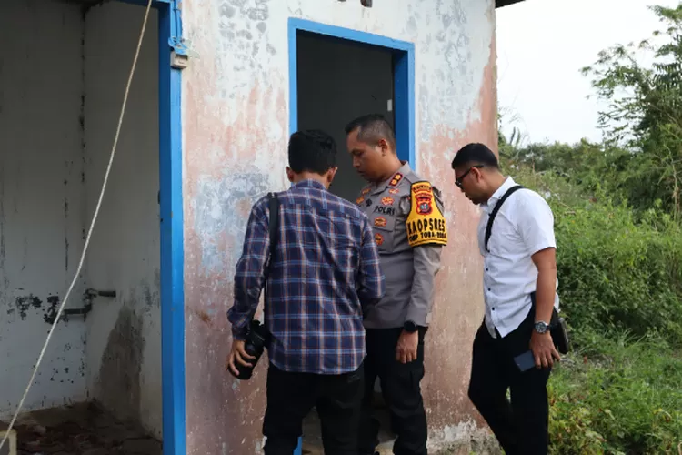Personil gabungan dari Polri, Denpom dan Satpol PP Padangsidimpuan melakukan grebek sarang narkoba di bukit Simarsayang, Kelurahan Bonan Dolok, Kecamatan Padangsidimpuan Utara, Kota Padangsidimpuan Rabu (30/10/2024).(Realitasonline.id/ RI)