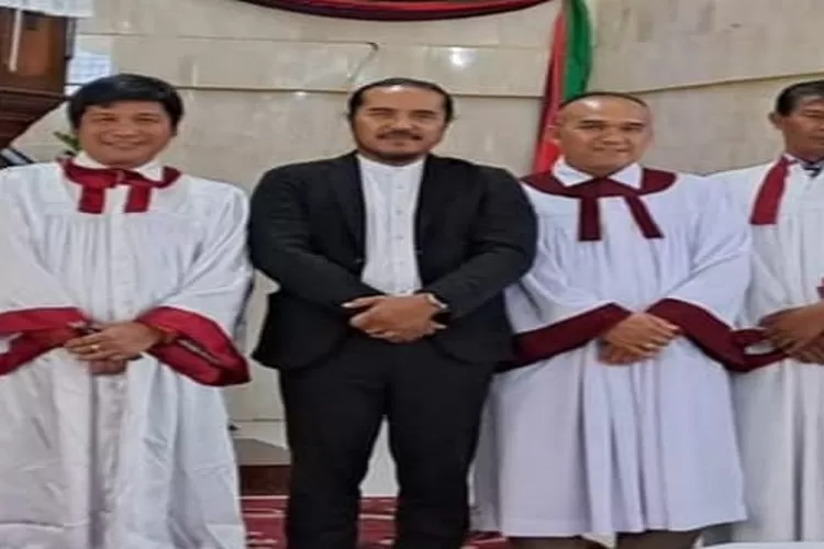 Pdt Jurito Sirait STh, pendeta ressot HKBP Lumban Julu. (Realitasonline.id/MS)
