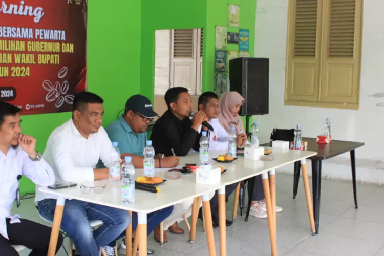 KIP Abdya gelar Coffee Morning dan Forum Group Discussion (FGD) KIP Abdya bersama wartawan di Blangpidie, Senin (11/11/2024).