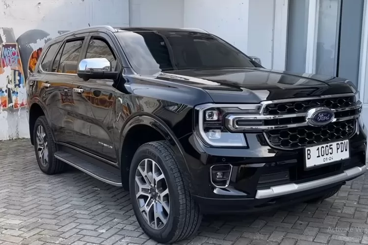 Ford Everest 2024 hadir sebagai SUV yang tangguh dengan fitur ADAS (Advanced Driver Assistance System) lengkap dan mesin yang kuat (Tangkapan Layar YouTube Motomobi)