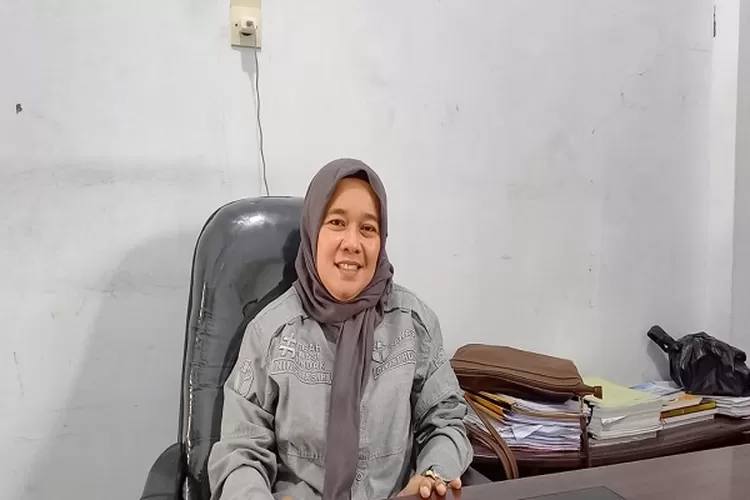 Komisioner Bawaslu Hj Ningtiasih, SE. ( Realitasonline.id/Dok)