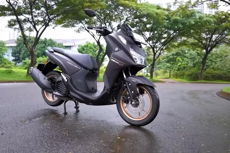  Yamaha Lexi LX 155 merupakan salah satu skutik premium  (Tangkapan Layar YouTube Otomotif TV)