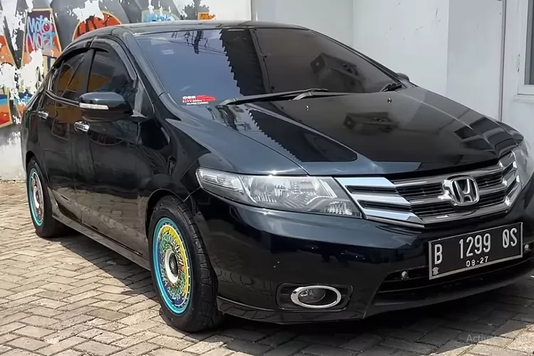 Honda City GM2 2012 adalah salah satu sedan compact yang hingga saat ini masih memiliki reputasi baik di pasar mobil bekas. (Tangkapan Layar YouTube Motomobi)