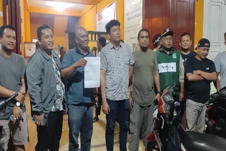 Tim Advokat melaporkan dugaan money politik di Bahorok yang dilakukan oknum kepala lingkunggan ( Realitasonline.id/MA)