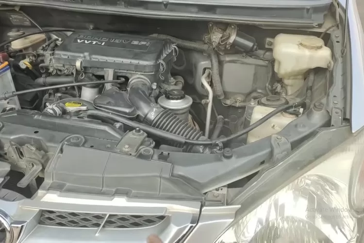 Melakukan tune up mobil adalah langkah penting untuk menjaga performa mesin tetap optimal. (Tangkapan Layar YouTube Dokter Otomotif)