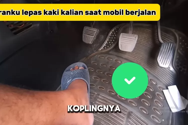 6 kesalahan pengemudi mobil manual yang sering dilakukan, yang dapat merusak mobil atau berpotensi membahayakan keselamatan