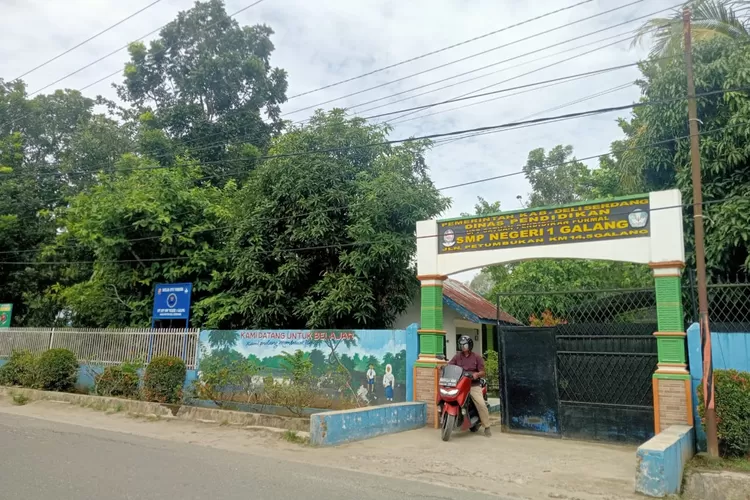 Gedung SMPN1 Galang yang ditumpangi peserta didik SMPN2 Galang (Realitasonline.id/zul)