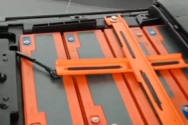 Yadea menawarkan berbagai model motor listrik (Tangkapan Layar YouTube Sarah andini)