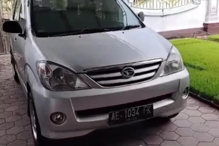 Daihatsu Xenia Li 2005 (Tangkapan Layar YouTube A-Z Auto)