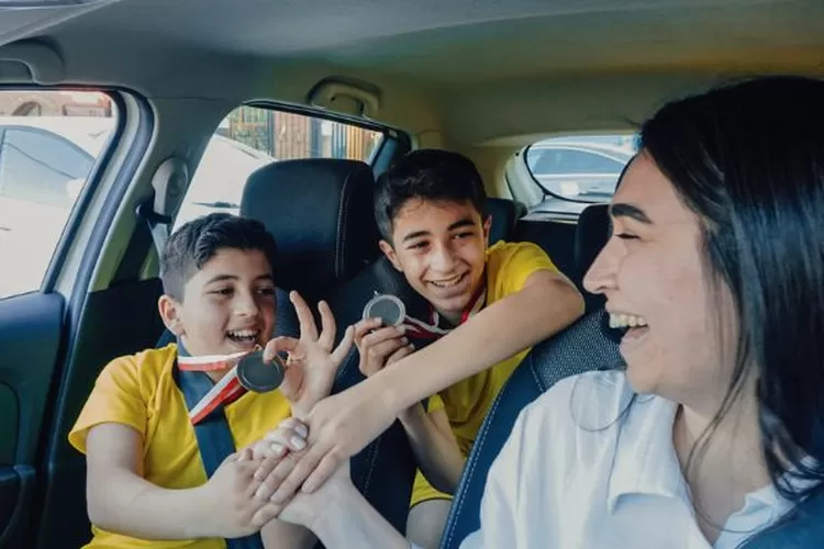 Panduan Mudik Aman dengan Kendaraan Pribadi (Realitasonline.id/ Canva)