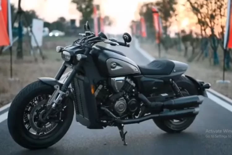 QJ Motor, produsen sepeda motor asal Tiongkok, telah mengumumkan rencana ekspansinya ke Indonesia pada tahun 2025. (Tangkapan Layar YouTube Adlan Moto)