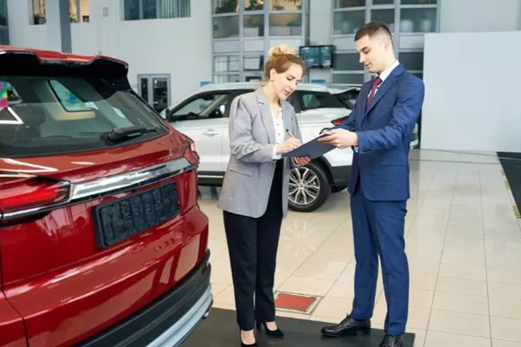 Panduan Membeli Mobil Bekas Berkualitas di Tahun 2025 (Realitasonline.id/ Canva)