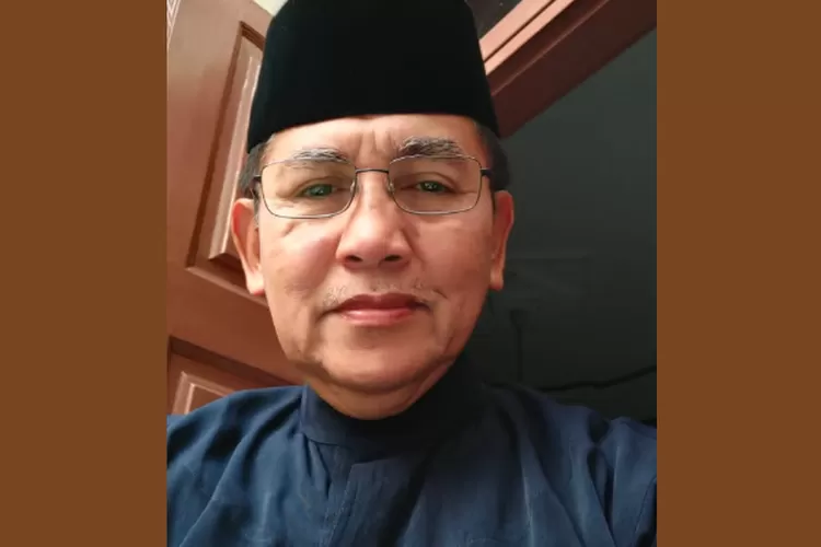 Haris Fadillah seorang tokoh Melayu bergelar Datuk Setia Bakti, pernah menjadi Sekdakab Sergai 