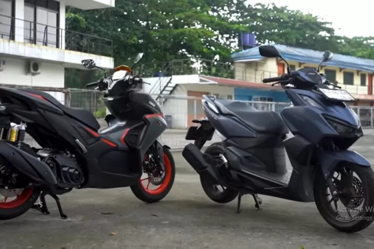Yamaha Aerox Alpha Turbo dan Honda Vario 160 adalah dua skuter matik yang menawarkan desain sporty dan fitur canggih. (Tangkapan Layar YouTube Otomotif TV)