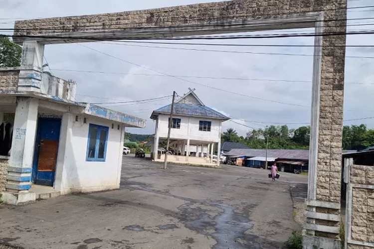 Salah satu potret terminal bus di Kota Padangsidimpuan yang potensinya belum tergarap secara maksimal  (Realitasonline.id/Riswandy)