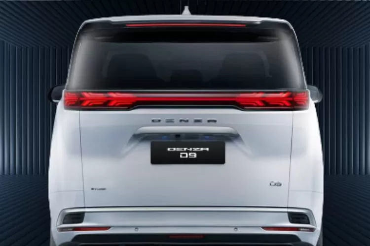 Denza D9 (Realitasonline.id/ denzahk.com)