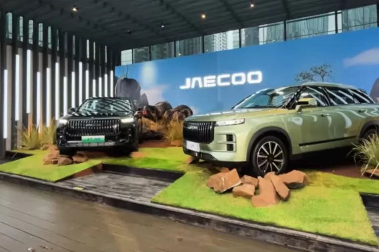 Jaecoo J7 Hybrid memang menarik perhatian karena konsumsi BBM-nya yang super irit