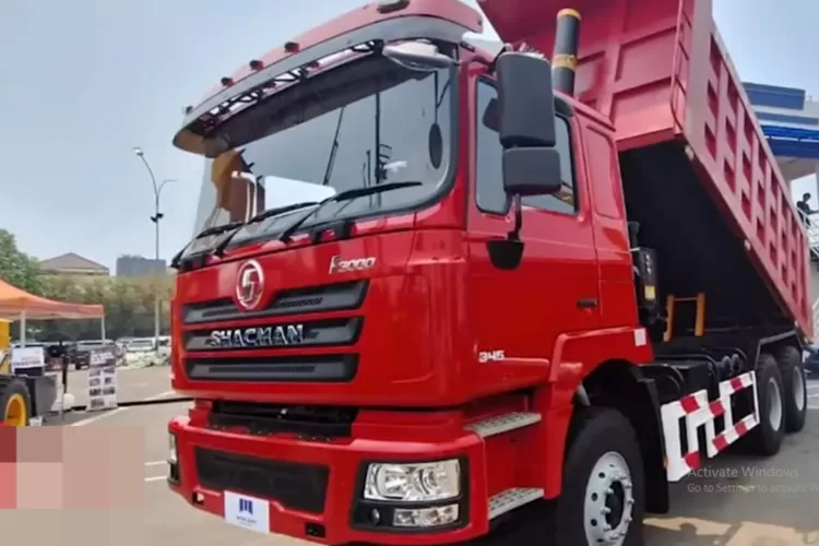 truk Cina semakin populer digunakan di tambang nikel, sementara truk Jepang mulai berkurang penggunaannya (Tangkapan Layar YouTube Mecha Box)