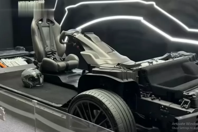 Contemporary Amperex Technology Co., Ltd. (CATL), produsen baterai terkemuka asal Tiongkok (Tangkapan Layar YouTube O Blitz)