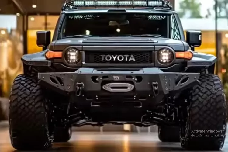 Toyota Land Cruiser 70 Hard Top 2025 adalah SUV yang menggabungkan desain klasik dengan teknologi modern (Tangkapan Layar YouTube  KITO TV)