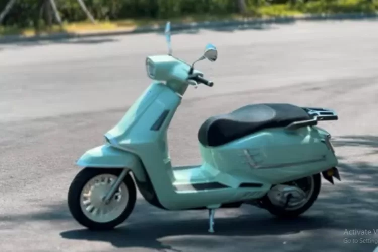 WMoto Velora 150 mengusung desain yang terinspirasi dari skuter-skuter Eropa klasik (Tangkapan Layar YouTube  Afif Thoha)