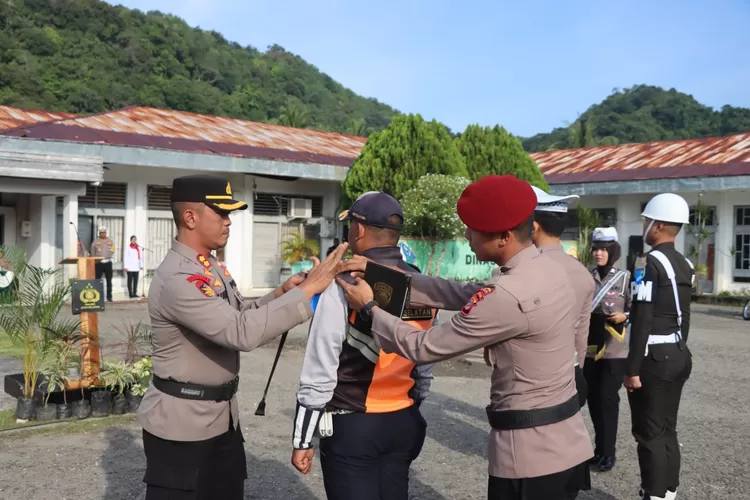 Kapolres Aceh Selatan pimpin apel pasukan OPS Keselamatan Seulawah 2025.( realitasonline.id/ zul)