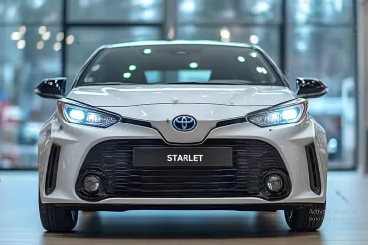 Toyota Starlet, hatchback legendaris yang populer di era 90-an, dikabarkan akan kembali hadir dengan desain modern dan fitur canggih pada tahun 2025. (Tangkapan Layar YouTube TheAutoNews)