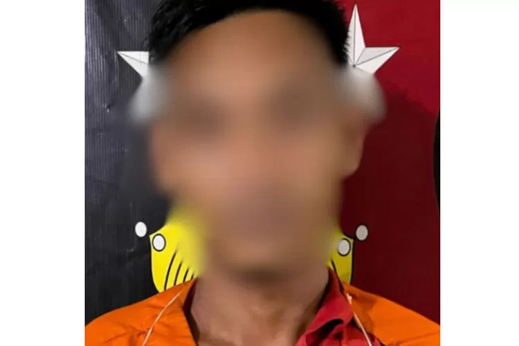 Pelaku Pencurian di counter handphone yang ditangkap Tim Walet Sat Reskrim Polres Padangsidimpuan, Senin (17/2/2025). (Realitasonline.id - RI)