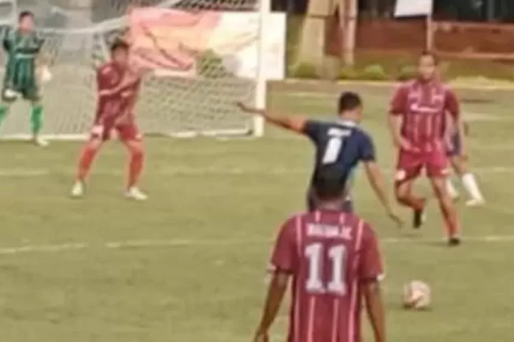 Pertandingan ini juga berlangsung dengan tensi tinggi. Tiga kartu kuning dikeluarkan untuk pemain Kosek 1 Medan, yakni Fatri Alfandi, Jono Mariadi Sinaga, dan Rivaldo Febrian.