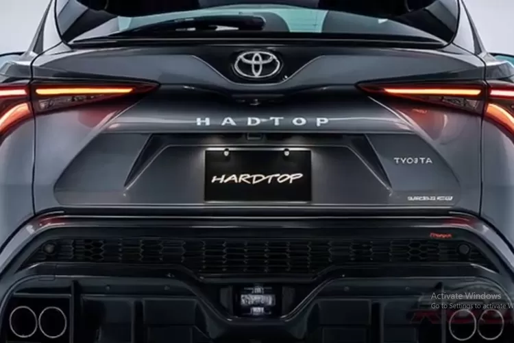 Toyota Hardtop 2025 kembali hadir sebagai SUV legendaris yang menggabungkan desain klasik dengan teknologi modern. (Tangkapan Layar YouTube  Roda Review)