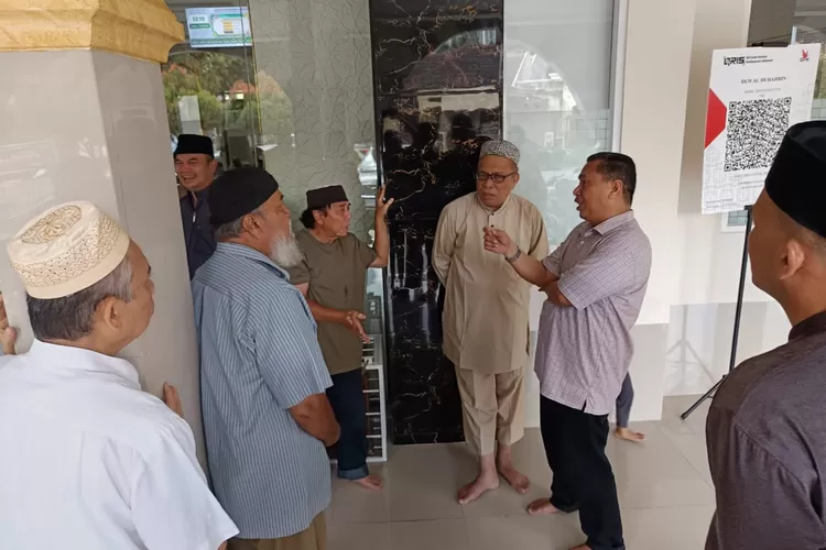 Kepala Bidang Publikasi dan Komunikasi Lokot Parlindungan Siregar mengatakan permohonan maaf atas gangguan pelayanan yang terjadi.