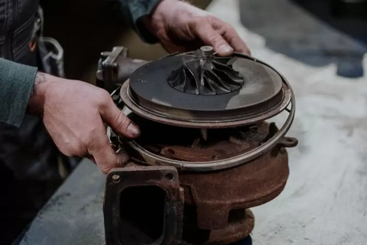 Aksesoris mobil yang semakin membuat nyaman (Realitasonline.id/ Canva)