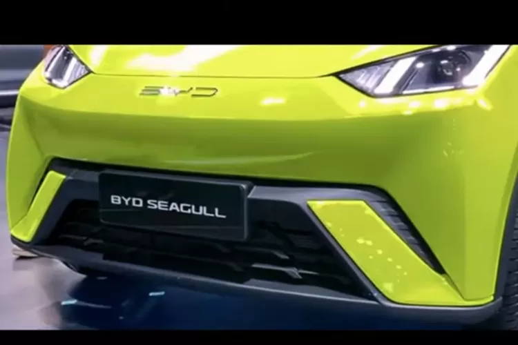 BYD Seagull, yang juga dikenal sebagai Dolphin Mini di beberapa negara, adalah mobil listrik terbaru dari produsen otomotif Tiongkok, BYD. (Tangkapan Layar YouTube  O Blitz)