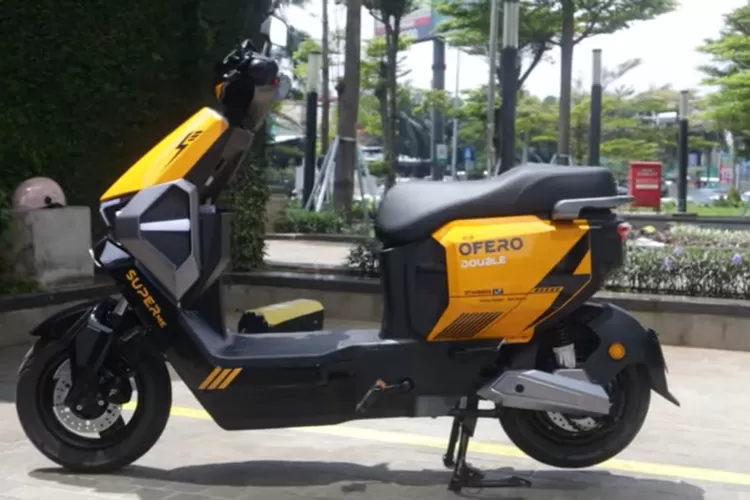 Ofero Stareer 3 Lit adalah sepeda listrik inovatif yang menawarkan pengalaman berkendara mirip dengan sepeda motor. (Tangkapan Layar YouTube EVHOLIC)