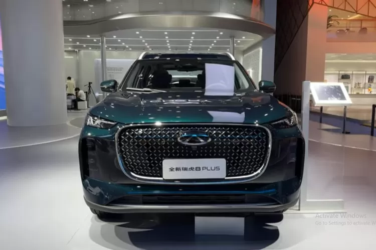 All New 2025 Chery Tiggo 8 Plus adalah SUV 7-seater terbaru dari Chery yang menggabungkan desain elegan, teknologi canggih, dan kenyamanan tinggi. (Tangkapan Layar YouTube  AutoWorld)