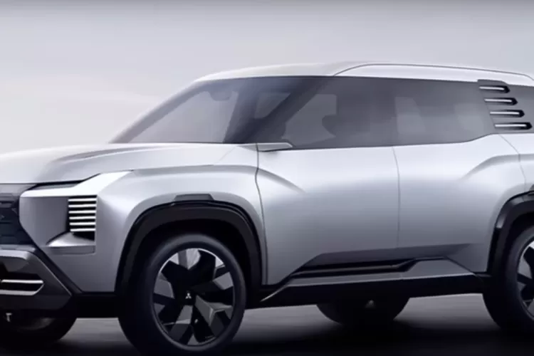 SUV listrik premium dari BYD ini menawarkan desain futuristik dengan fitur canggih seperti Vehicle-to-Load (V2L), Windshield Head-Up Display (W-HUD), dan Intelligent Torque Adaptive Control (iTAC). (Tangkapan Layar YouTube  B Otomotif)