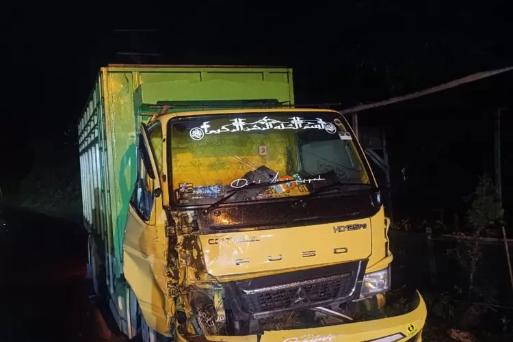 terlibat kecelakaan di Jalan HT Rizal Nurdin Kelurahan Sihitang di depan Kampus UIN Syahada Padangsidimpuan,   (Realitasonline.id/Riswandy)