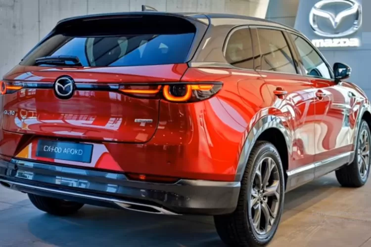 Mazda CX-50 2026 adalah SUV crossover menengah yang menggabungkan performa bertenaga, fitur premium, dan harga yang kompetitif. (Tangkapan Layar YouTube Cars lQ)