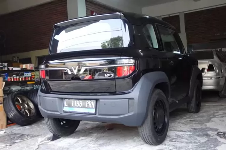 VinFast VF 3 dikenal sebagai mobil listrik mini berjenis hatchback yang kompak dan menggemaskan. (Tangkapan Layar YouTube  Evan Guy's)