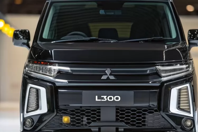 Mitsubishi L300 bukan hanya sekadar kendaraan niaga  adalah legenda hidup di dunia transportasi dan usaha kecil menengah (UKM) di Indonesia. (Tangkapan Layar YouTube Car Cast)