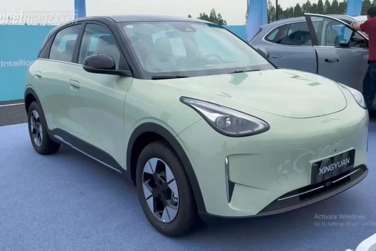 Geely berencana meluncurkan model ini, penting untuk memahami bagaimana mobil tersebut dapat bersaing dengan Wuling Binguo EV, salah satu mobil listrik terlaris di Indonesia. (Tangkapan Layar YouTube  AutonetMagz)